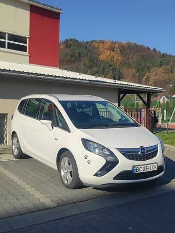 Белый Опель Зафира, объемом двигателя 2 л и пробегом 281 тыс. км за 9800 $, фото 6 на Automoto.ua