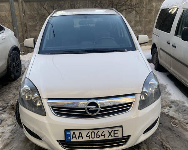Белый Опель Зафира, объемом двигателя 1.8 л и пробегом 199 тыс. км за 8500 $, фото 12 на Automoto.ua