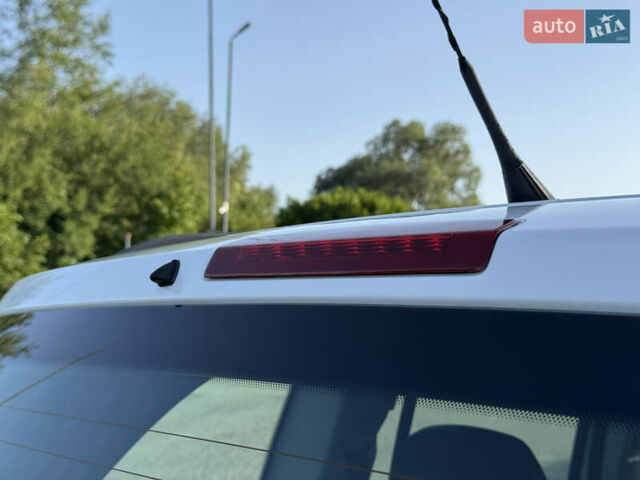 Білий Опель Зафіра, об'ємом двигуна 1.6 л та пробігом 149 тис. км за 7599 $, фото 56 на Automoto.ua