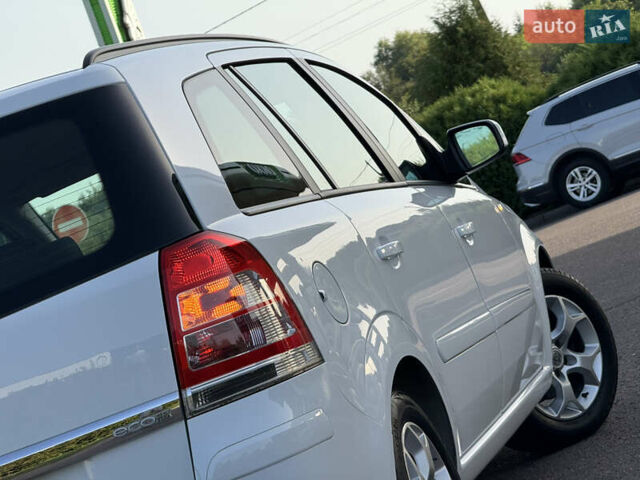 Білий Опель Зафіра, об'ємом двигуна 1.6 л та пробігом 149 тис. км за 7599 $, фото 69 на Automoto.ua