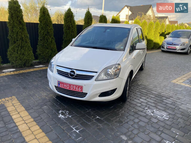 Белый Опель Зафира, объемом двигателя 1.8 л и пробегом 212 тыс. км за 7500 $, фото 7 на Automoto.ua