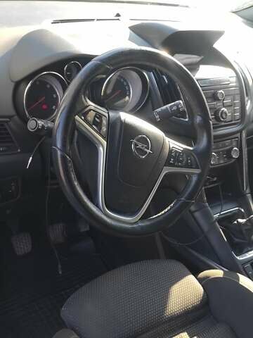 Белый Опель Зафира, объемом двигателя 2 л и пробегом 281 тыс. км за 9800 $, фото 17 на Automoto.ua