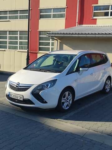 Белый Опель Зафира, объемом двигателя 2 л и пробегом 281 тыс. км за 9800 $, фото 4 на Automoto.ua