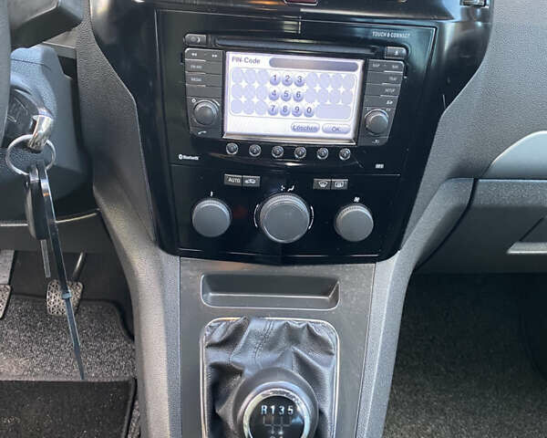 Белый Опель Зафира, объемом двигателя 1.8 л и пробегом 212 тыс. км за 7500 $, фото 25 на Automoto.ua