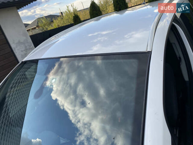 Белый Опель Зафира, объемом двигателя 1.8 л и пробегом 212 тыс. км за 7500 $, фото 47 на Automoto.ua