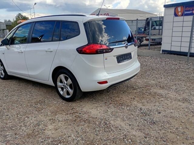 Белый Опель Зафира, объемом двигателя 1.8 л и пробегом 213 тыс. км за 7600 $, фото 10 на Automoto.ua