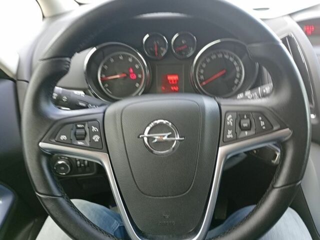 Белый Опель Зафира, объемом двигателя 1.8 л и пробегом 213 тыс. км за 7600 $, фото 18 на Automoto.ua