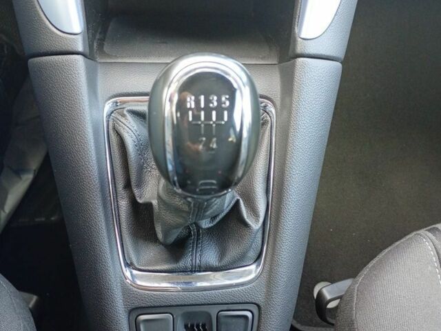 Белый Опель Зафира, объемом двигателя 1.8 л и пробегом 213 тыс. км за 7600 $, фото 19 на Automoto.ua