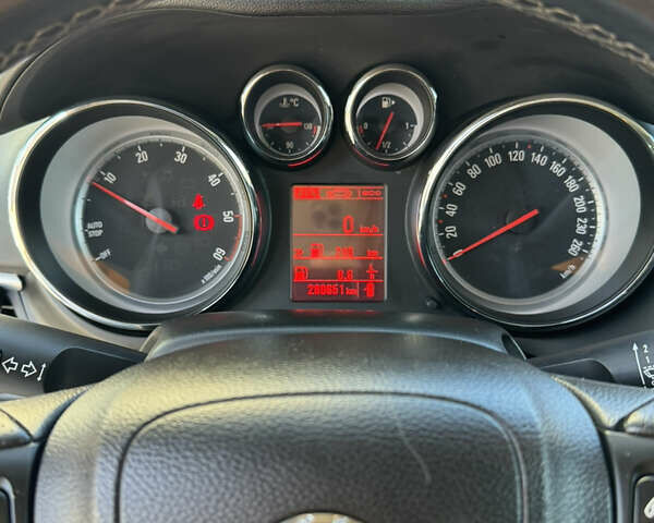 Белый Опель Зафира, объемом двигателя 1.6 л и пробегом 280 тыс. км за 9100 $, фото 5 на Automoto.ua