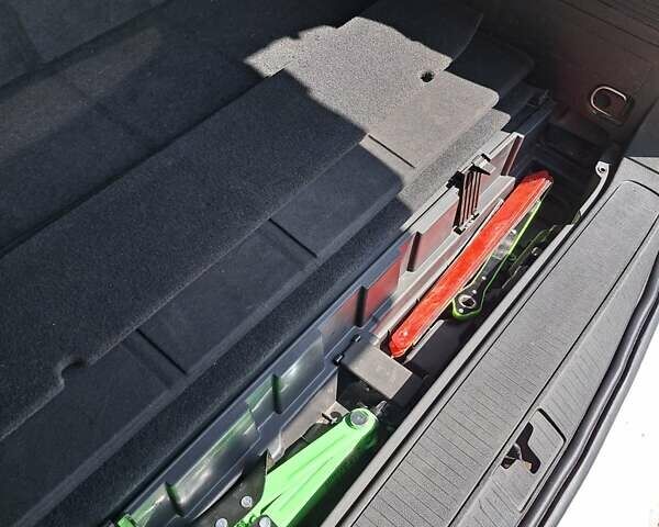 Опель Зафира 2014 в Харькове на Automoto.ua Белый Опель Зафира, объемом двигателя 2 л и пробегом 253 тыс. км за 9500 $, фото 33 на Automoto.ua