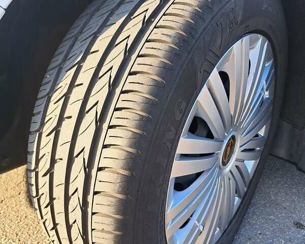 Опель Зафира 2014 в Харькове на Automoto.ua Белый Опель Зафира, объемом двигателя 2 л и пробегом 253 тыс. км за 9500 $, фото 6 на Automoto.ua