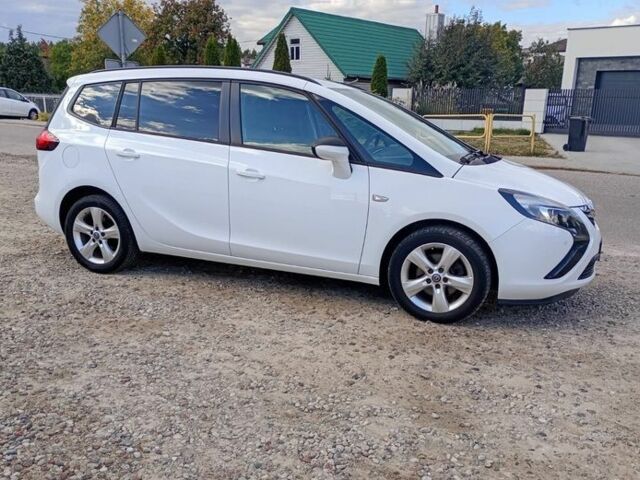 Белый Опель Зафира, объемом двигателя 1.8 л и пробегом 213 тыс. км за 7600 $, фото 4 на Automoto.ua