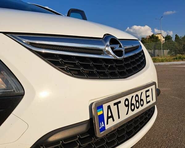 Опель Зафира 2014 в Харькове на Automoto.ua Белый Опель Зафира, объемом двигателя 2 л и пробегом 253 тыс. км за 9500 $, фото 18 на Automoto.ua