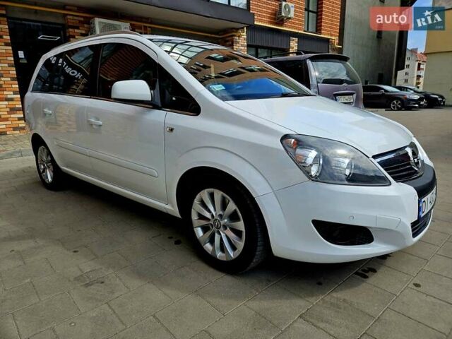 Белый Опель Зафира, объемом двигателя 1.69 л и пробегом 284 тыс. км за 7890 $, фото 14 на Automoto.ua