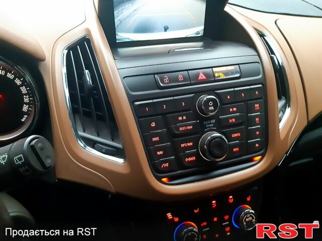 Опель Зафира 2014 в Харькове на Automoto.ua Белый Опель Зафира, объемом двигателя 1.6 л и пробегом 200 тыс. км за 7600 $, фото 10 на Automoto.ua