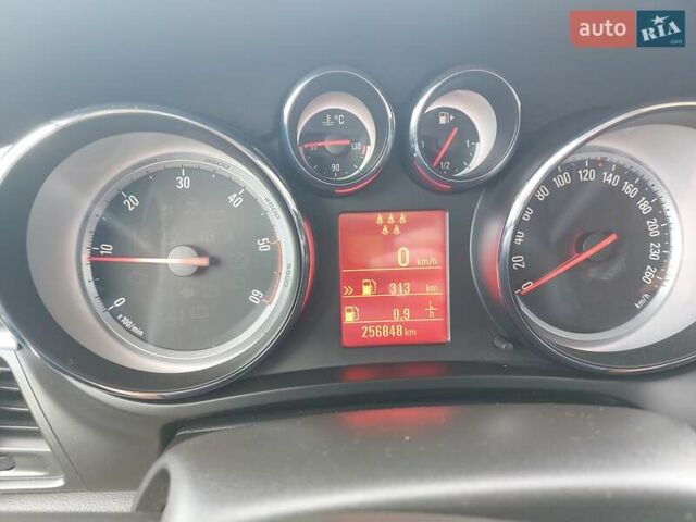 Білий Опель Зафіра, об'ємом двигуна 2 л та пробігом 257 тис. км за 10300 $, фото 15 на Automoto.ua