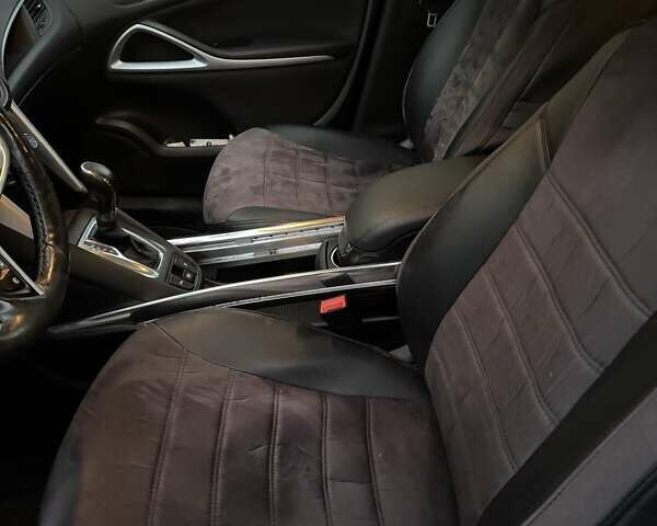 Белый Опель Зафира, объемом двигателя 1.96 л и пробегом 255 тыс. км за 11900 $, фото 14 на Automoto.ua