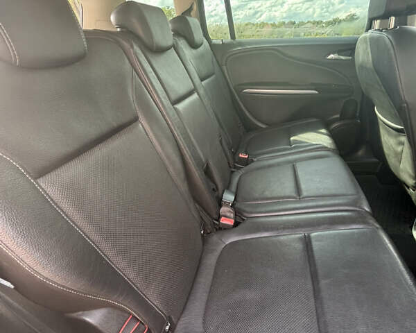 Белый Опель Зафира, объемом двигателя 2 л и пробегом 245 тыс. км за 10999 $, фото 16 на Automoto.ua