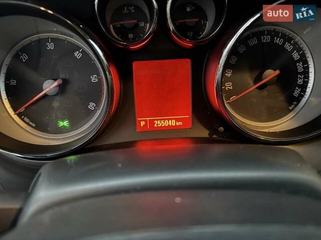 Белый Опель Зафира, объемом двигателя 1.96 л и пробегом 255 тыс. км за 11900 $, фото 15 на Automoto.ua