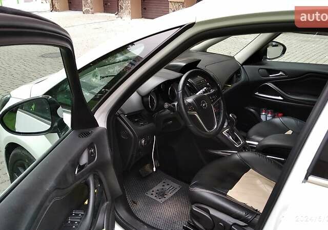 Белый Опель Зафира, объемом двигателя 1.96 л и пробегом 323 тыс. км за 10700 $, фото 11 на Automoto.ua