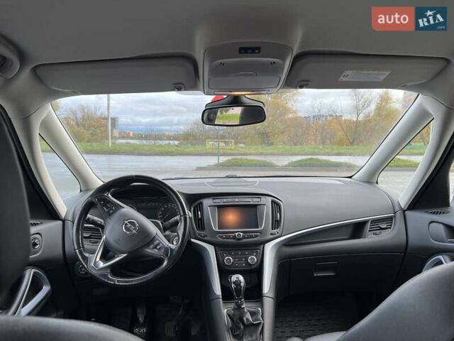 Белый Опель Зафира, объемом двигателя 1.6 л и пробегом 106 тыс. км за 13900 $, фото 23 на Automoto.ua