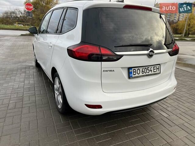 Белый Опель Зафира, объемом двигателя 1.6 л и пробегом 106 тыс. км за 13900 $, фото 9 на Automoto.ua