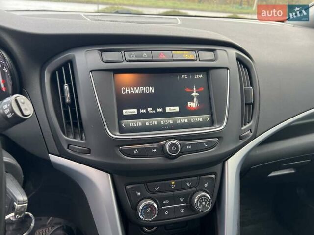 Белый Опель Зафира, объемом двигателя 1.6 л и пробегом 106 тыс. км за 13900 $, фото 18 на Automoto.ua