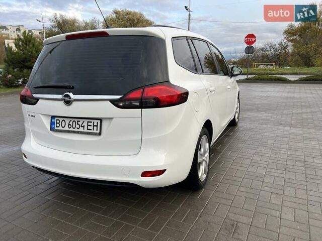 Белый Опель Зафира, объемом двигателя 1.6 л и пробегом 106 тыс. км за 13900 $, фото 7 на Automoto.ua
