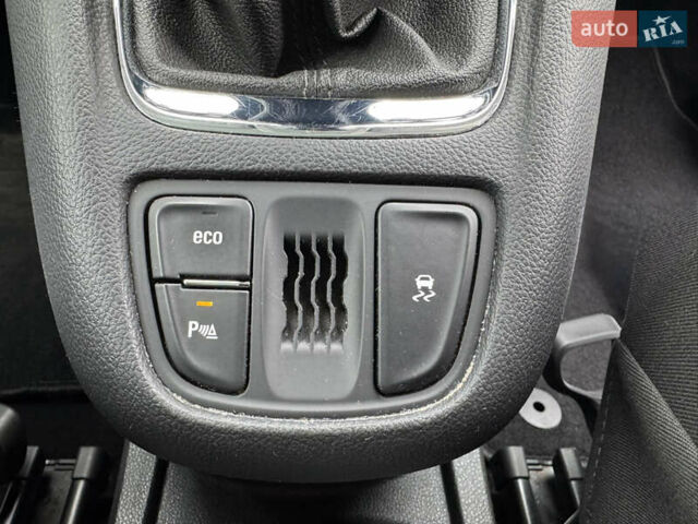 Білий Опель Зафіра, об'ємом двигуна 1.6 л та пробігом 183 тис. км за 12950 $, фото 23 на Automoto.ua