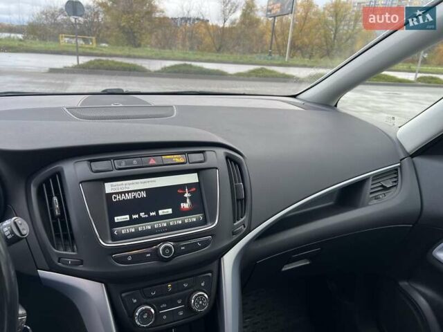 Белый Опель Зафира, объемом двигателя 1.6 л и пробегом 106 тыс. км за 13900 $, фото 21 на Automoto.ua