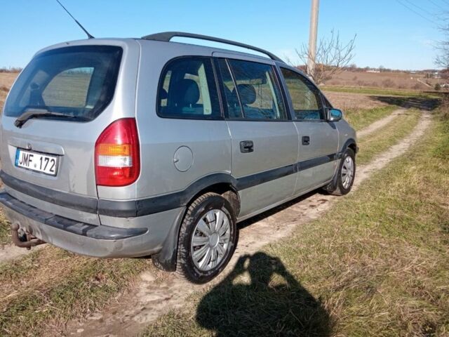 Белый Опель Зафира, объемом двигателя 2 л и пробегом 1 тыс. км за 1747 $, фото 4 на Automoto.ua