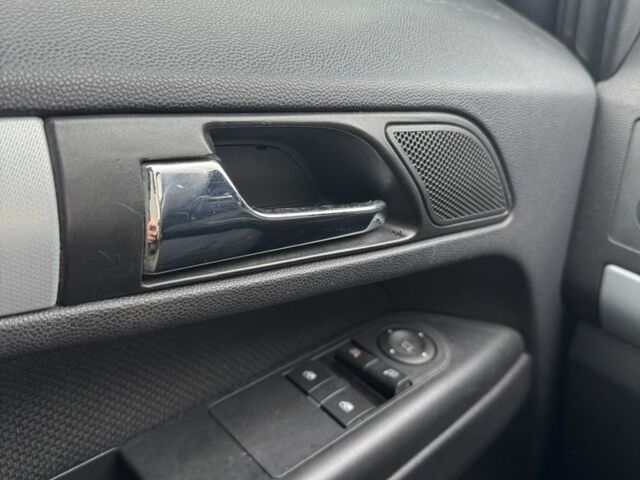 Белый Опель Зафира, объемом двигателя 1.9 л и пробегом 303 тыс. км за 6200 $, фото 9 на Automoto.ua