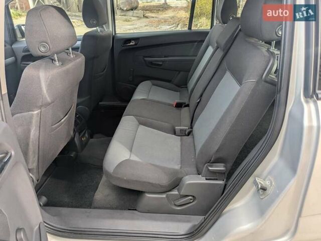 Опель Зафира 2005 в Львове на Automoto.ua Бежевый Опель Зафира, объемом двигателя 1.6 л и пробегом 215 тыс. км за 4999 $, фото 37 на Automoto.ua