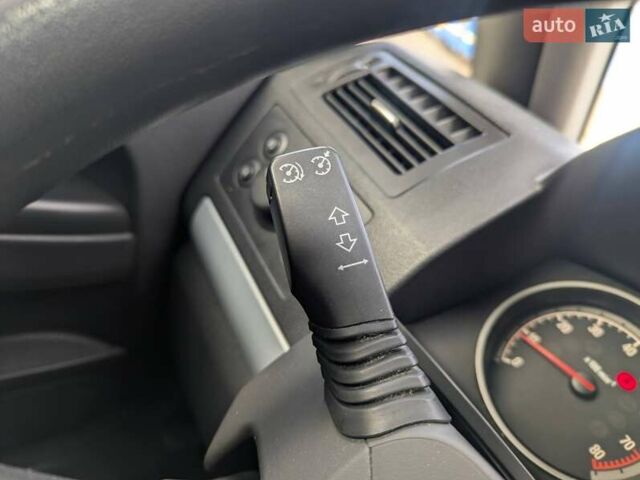 Опель Зафира 2005 в Львове на Automoto.ua Бежевый Опель Зафира, объемом двигателя 1.6 л и пробегом 215 тыс. км за 4999 $, фото 25 на Automoto.ua