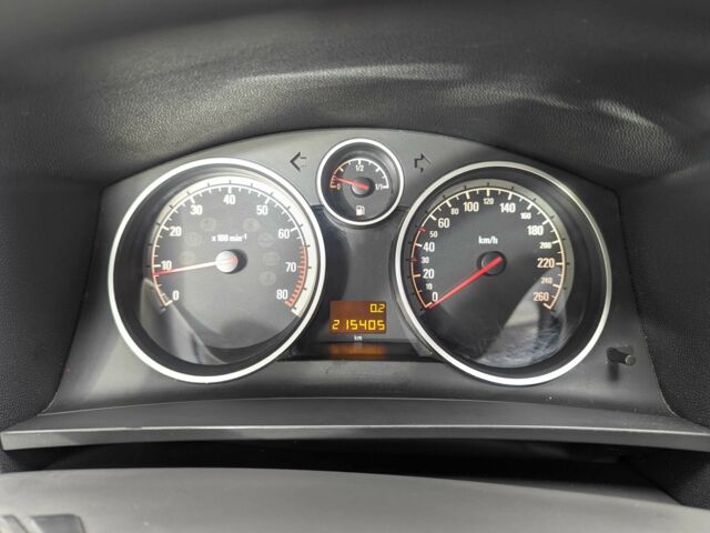 Опель Зафира 2005 в Львове на Automoto.ua Бежевый Опель Зафира, объемом двигателя 1.6 л и пробегом 215 тыс. км за 4999 $, фото 13 на Automoto.ua