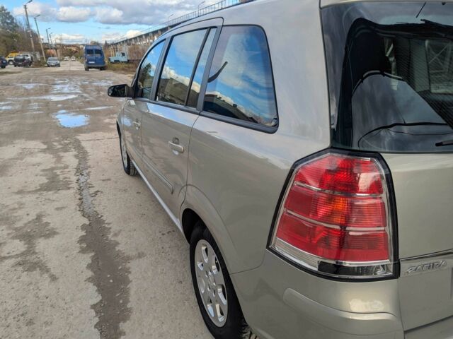 Опель Зафира 2005 в Львове на Automoto.ua Бежевый Опель Зафира, объемом двигателя 1.6 л и пробегом 215 тыс. км за 4999 $, фото 9 на Automoto.ua