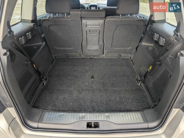 Опель Зафира 2005 в Львове на Automoto.ua Бежевый Опель Зафира, объемом двигателя 1.6 л и пробегом 215 тыс. км за 4999 $, фото 14 на Automoto.ua