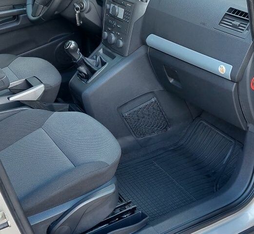 Бежевый Опель Зафира, объемом двигателя 1.6 л и пробегом 156 тыс. км за 5900 $, фото 14 на Automoto.ua