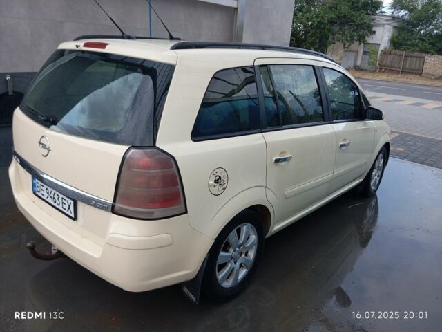 Бежевий Опель Зафіра, об'ємом двигуна 1.9 л та пробігом 289 тис. км за 4400 $, фото 2 на Automoto.ua