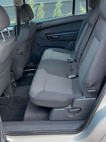 Бежевый Опель Зафира, объемом двигателя 1.6 л и пробегом 156 тыс. км за 5900 $, фото 36 на Automoto.ua