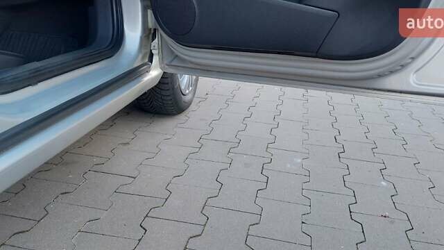 Бежевый Опель Зафира, объемом двигателя 1.6 л и пробегом 156 тыс. км за 5900 $, фото 23 на Automoto.ua