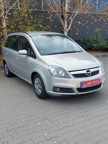 Бежевый Опель Зафира, объемом двигателя 1.6 л и пробегом 156 тыс. км за 5900 $, фото 45 на Automoto.ua