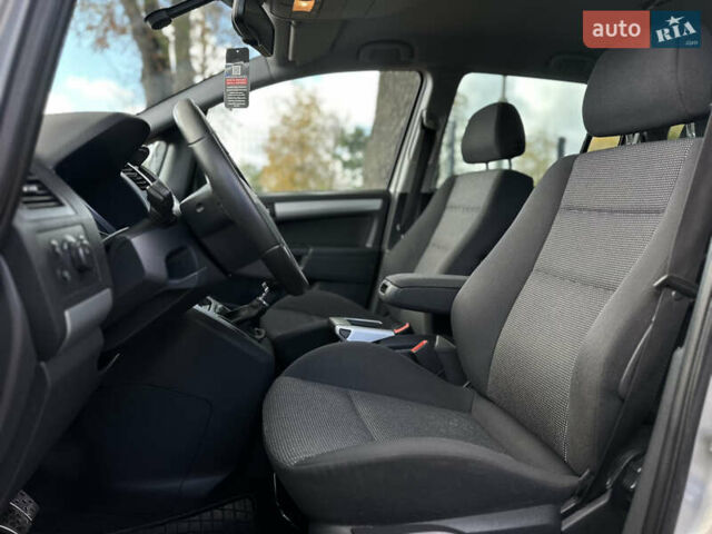 Бежевый Опель Зафира, объемом двигателя 1.8 л и пробегом 261 тыс. км за 6900 $, фото 25 на Automoto.ua