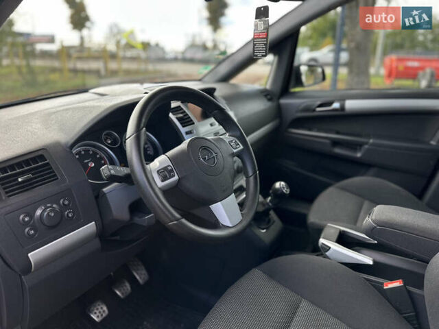 Бежевый Опель Зафира, объемом двигателя 1.8 л и пробегом 261 тыс. км за 6900 $, фото 24 на Automoto.ua