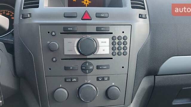 Бежевый Опель Зафира, объемом двигателя 1.6 л и пробегом 156 тыс. км за 5799 $, фото 43 на Automoto.ua