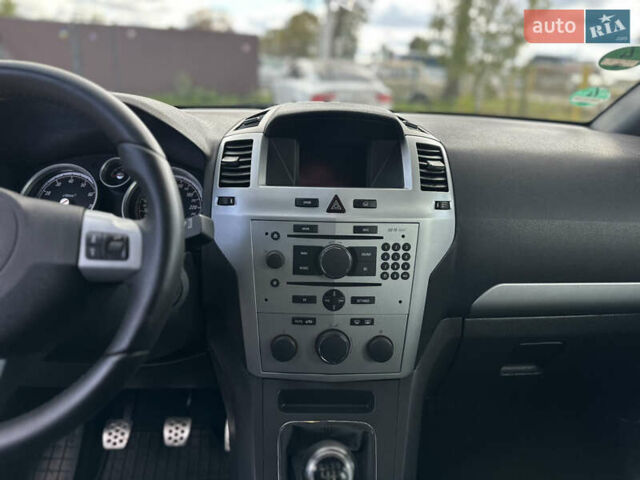 Бежевый Опель Зафира, объемом двигателя 1.8 л и пробегом 261 тыс. км за 6900 $, фото 33 на Automoto.ua