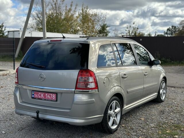 Бежевый Опель Зафира, объемом двигателя 1.8 л и пробегом 261 тыс. км за 6900 $, фото 4 на Automoto.ua