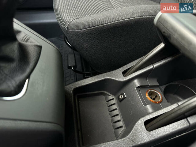 Бежевый Опель Зафира, объемом двигателя 1.8 л и пробегом 261 тыс. км за 6900 $, фото 34 на Automoto.ua