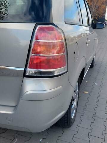 Бежевый Опель Зафира, объемом двигателя 1.6 л и пробегом 156 тыс. км за 5799 $, фото 15 на Automoto.ua