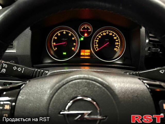 Бежевый Опель Зафира, объемом двигателя 1.8 л и пробегом 251 тыс. км за 6700 $, фото 13 на Automoto.ua